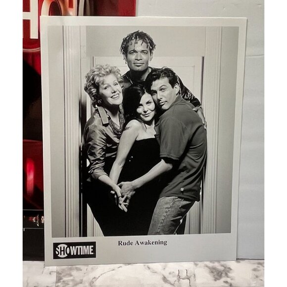 Rude Awakening TV Show Press Kit Showtime 2000 Mario Van Peebles Sherilyn Fenn - Picture 2 of 8